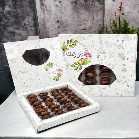 توزيعات بوكس التمر مع لوز في بوكس Dates with Almonds in a Box